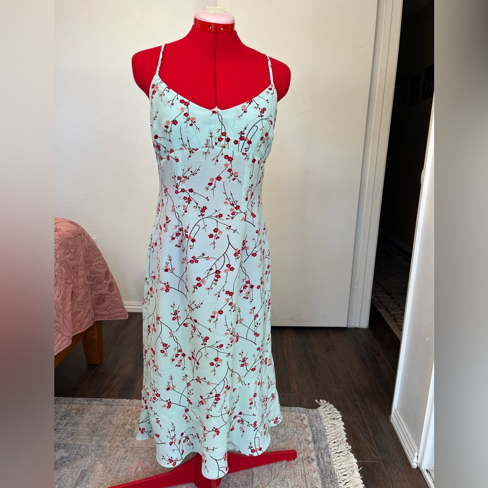 Express Light Blue Floral Midi Dress